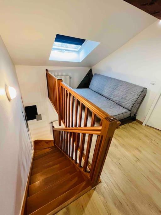Appartement Spacieux / T2 Refais A Neuf / Proche Centre Chambéry